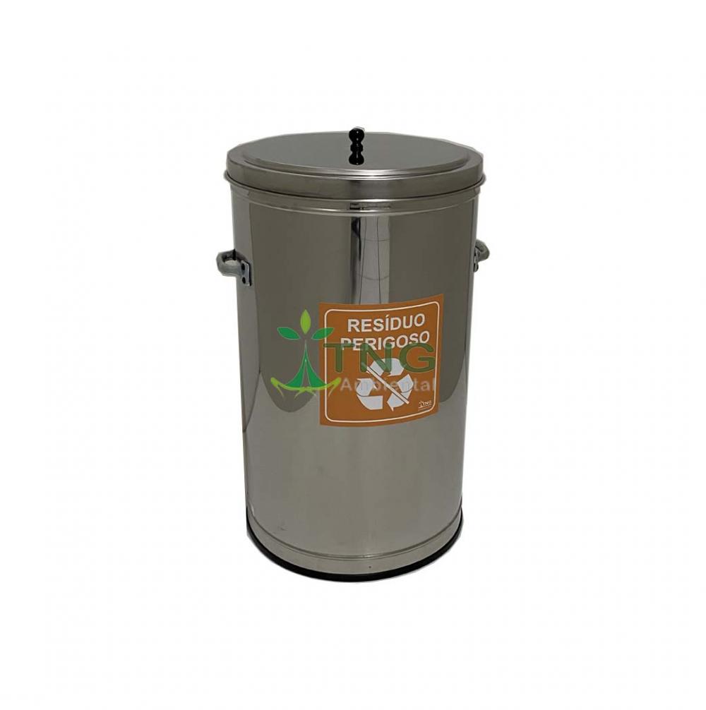 Lixeira 50 litros em aço inox com tampa sobre-por